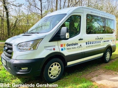 Der Bürgerbus Gersheim nimmt am 26. April 2022 ab 8 Uhr den Fahrbetrieb auf. Am 25. April 2022 ab 15 Uhr ist erstmals die telefonische Vorbestellung möglich. Das Fahrzeug steht bereit. Bild: Gemeinde Gersheim